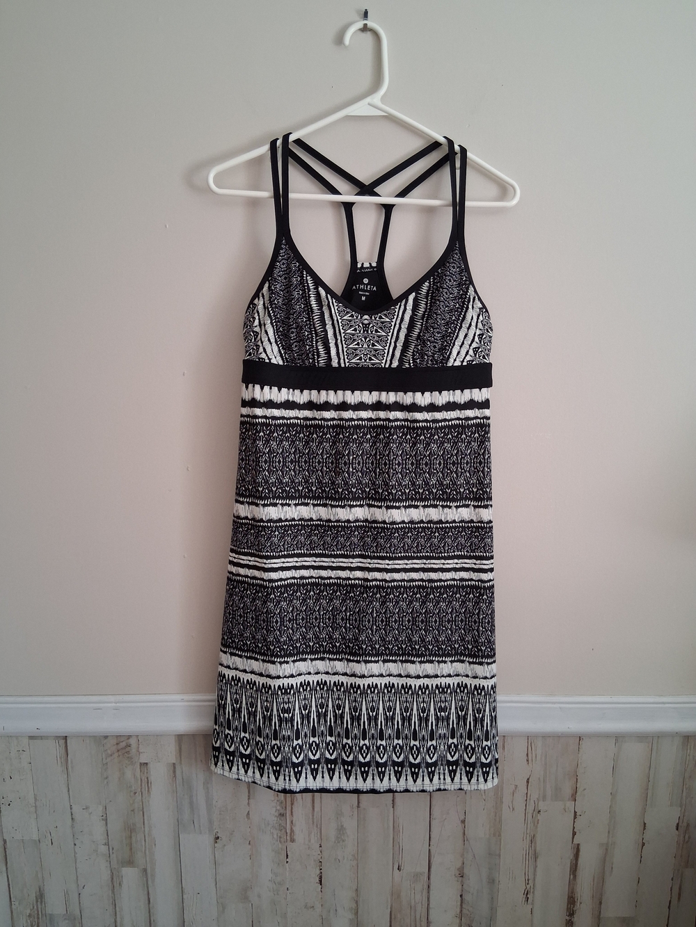 Athleta Coastline Swim Dress Black & White Strappy Racerback Tank Women's Medium